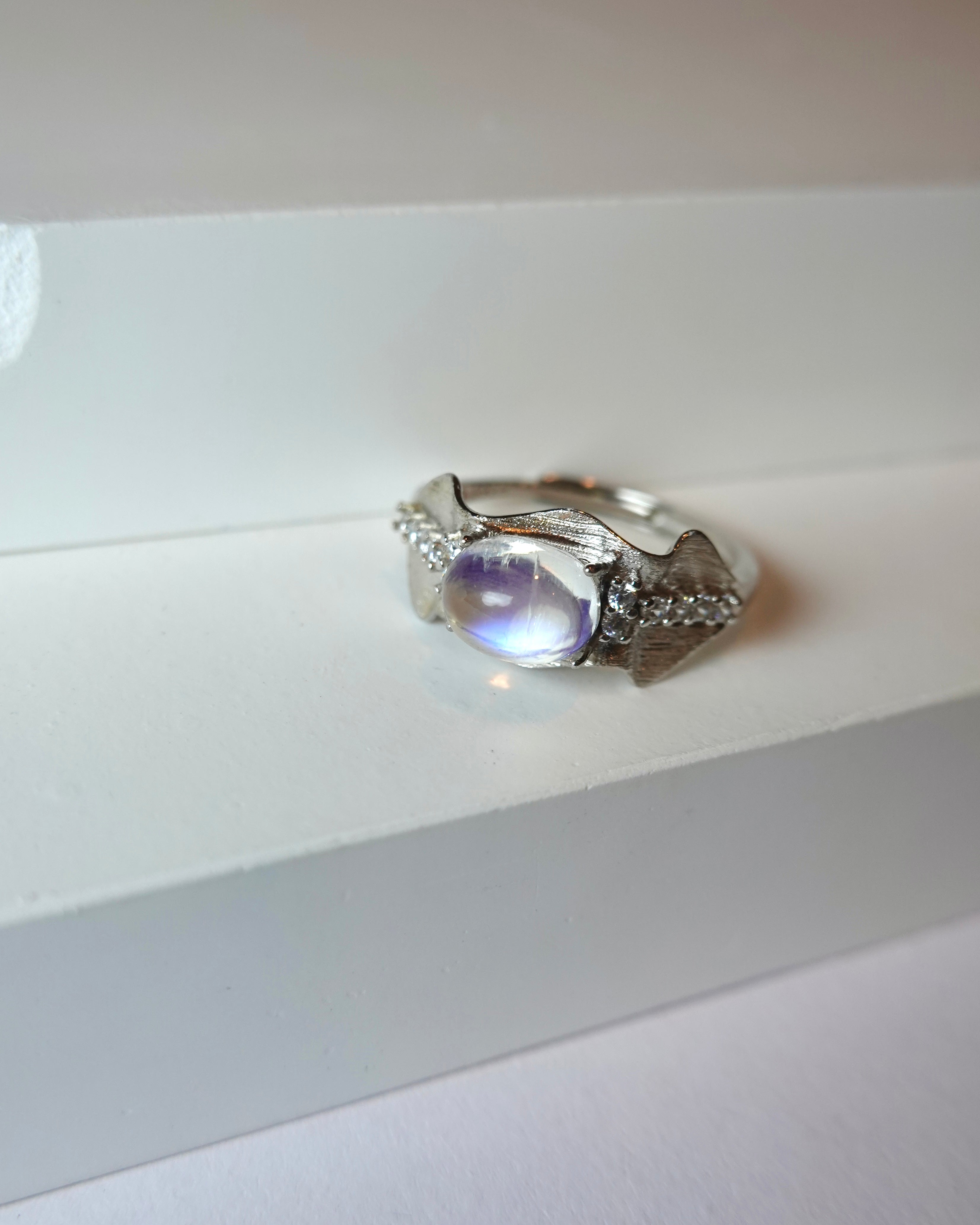 Moonstone Vintage Oval Ring