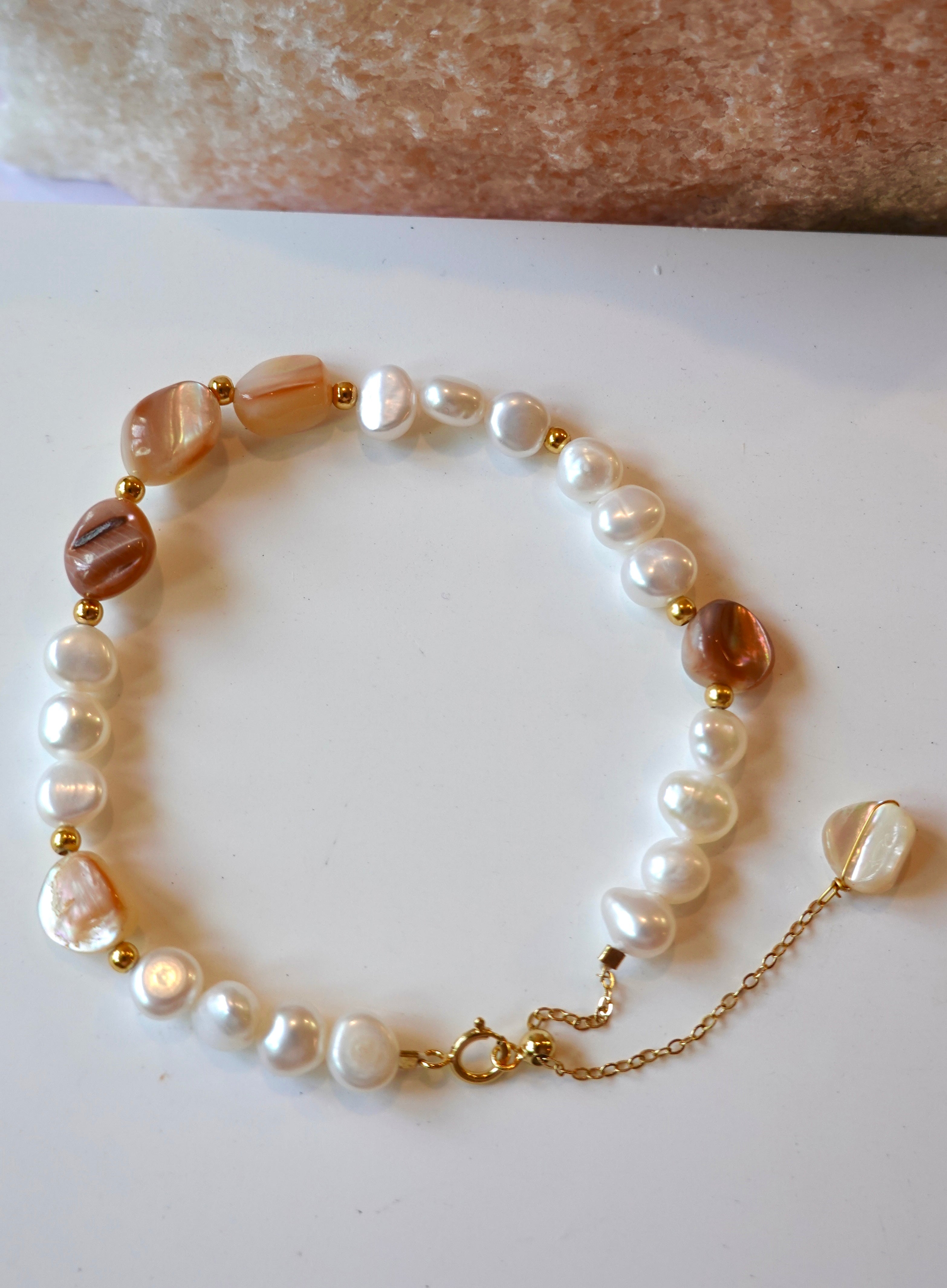 Gleam Penguin Shell & Pearl Bracelet
