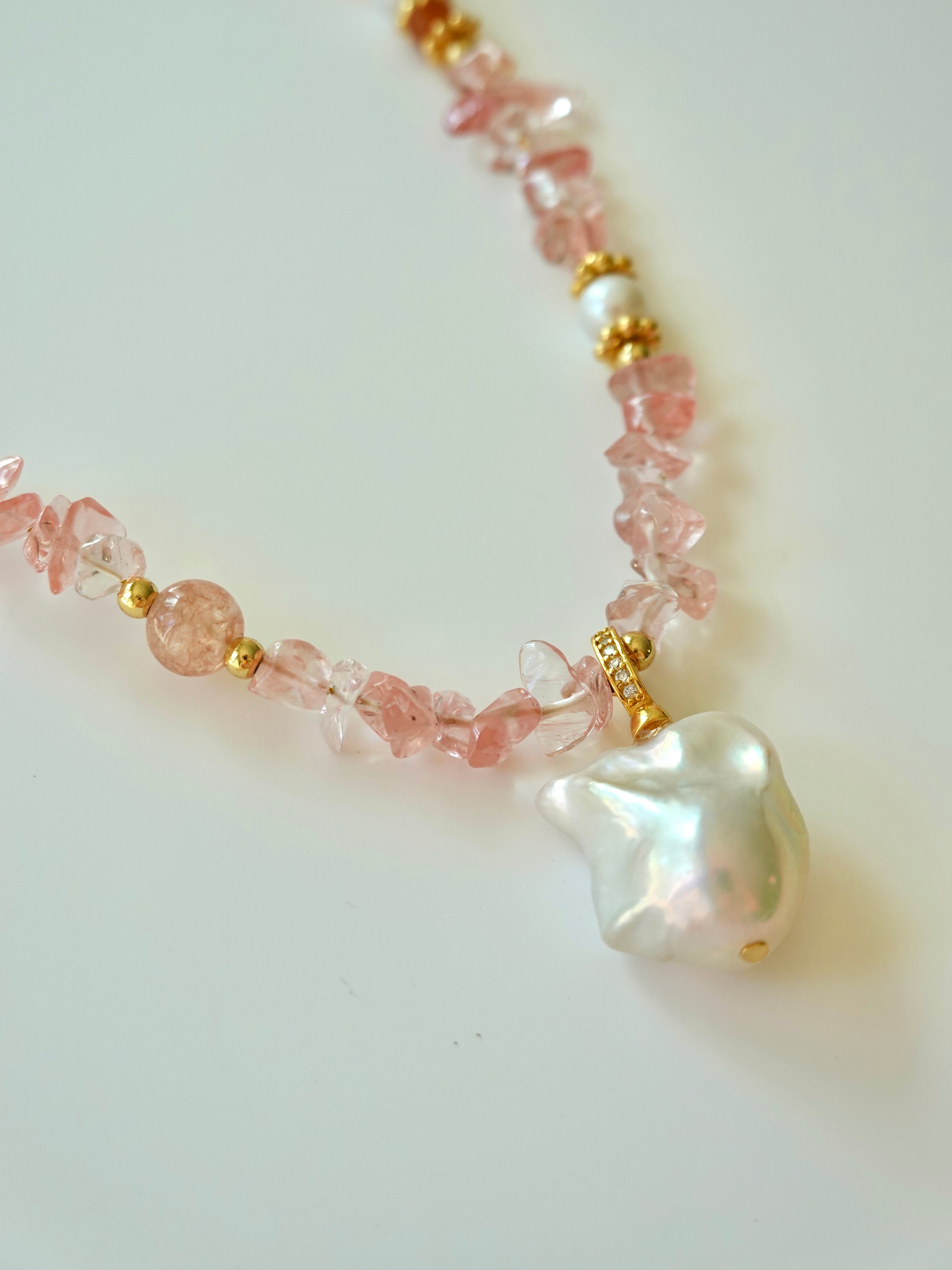 Pink Agate × Baroque Pearl Necklace