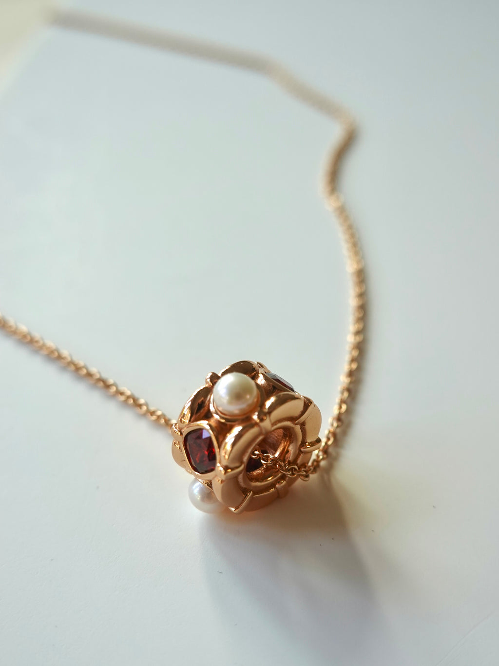 Lattice Pearl Pendant Necklace