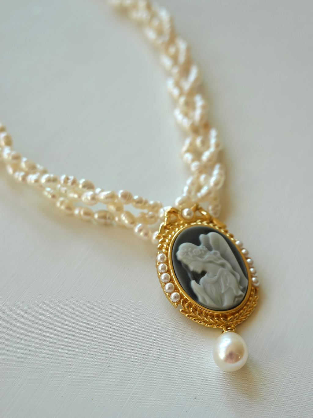 Icon Angel Cameo Pearl Necklace