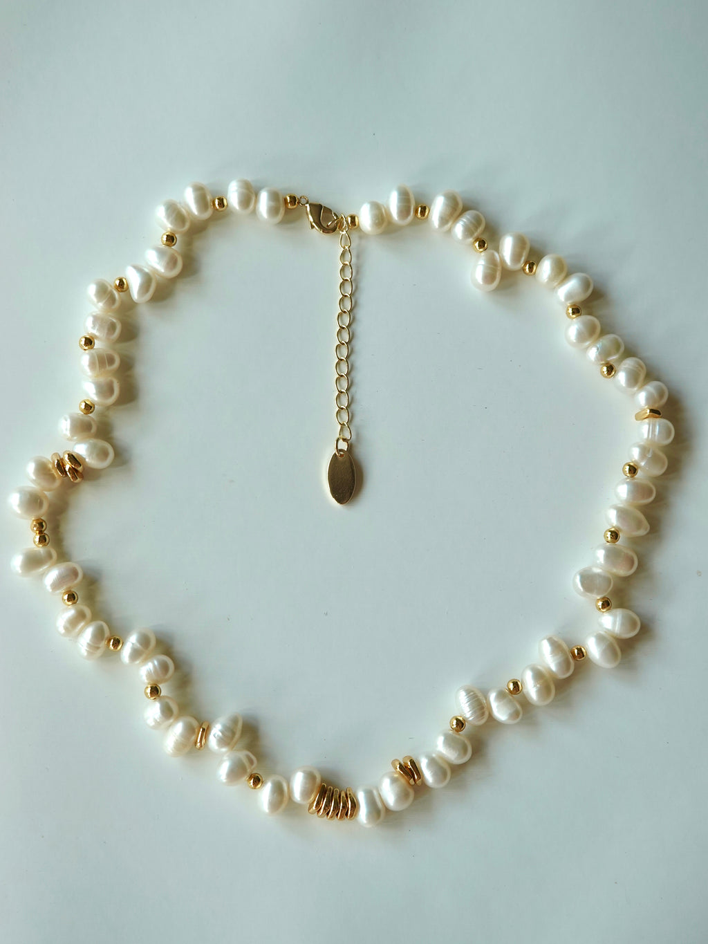 Stagger Pearl Necklace