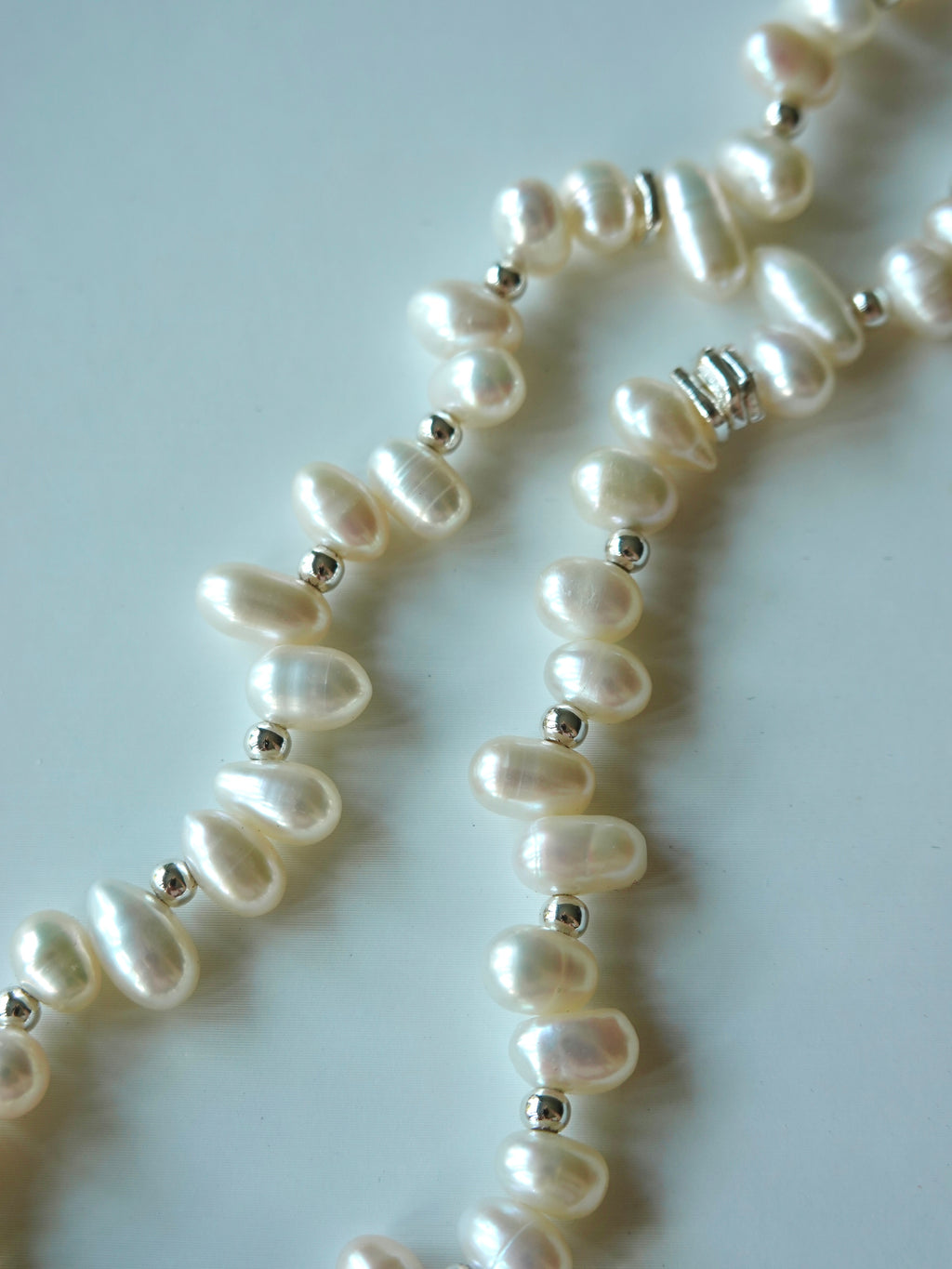 Stagger Pearl Necklace