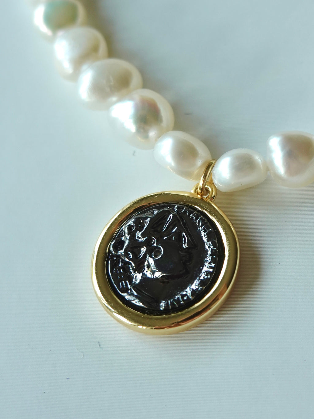 Portrait Medallion Pearl Necklace
