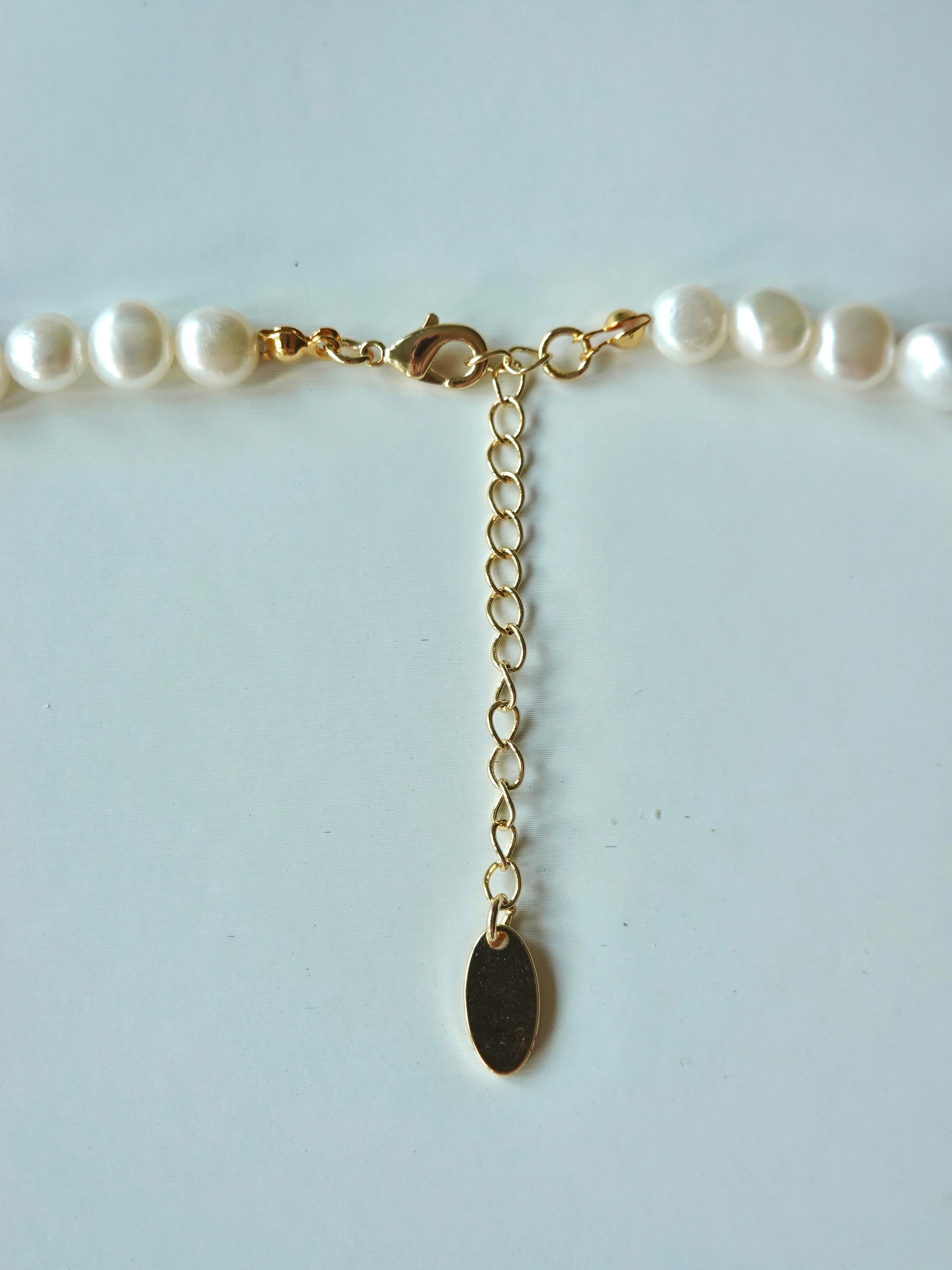 Portrait Medallion Pearl Necklace