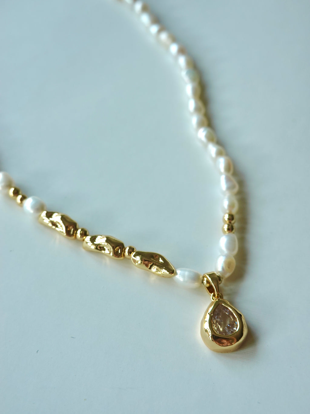 Droplet Accent Pearl Necklace